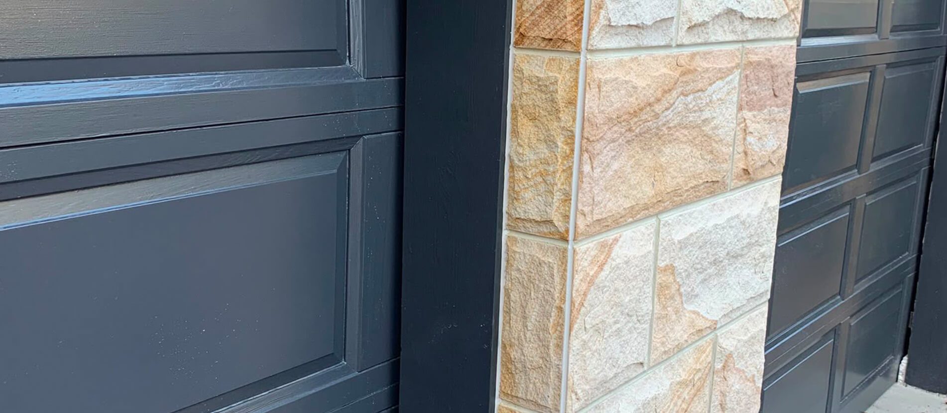 Outdoor silicone caulking applied to an external joint